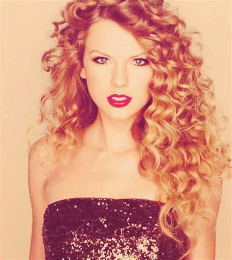 Red Taylor Swift Curlyhairdontcare Taylor Swift Style Taylor Swift