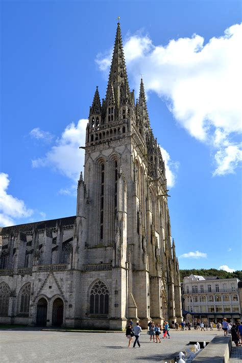 cathedrale saint corentin eglises  patrimoine religieux de france