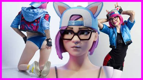 Sexy Irl In Fortnite Skins Play Thicc Girl Fortnite Player 15 Min