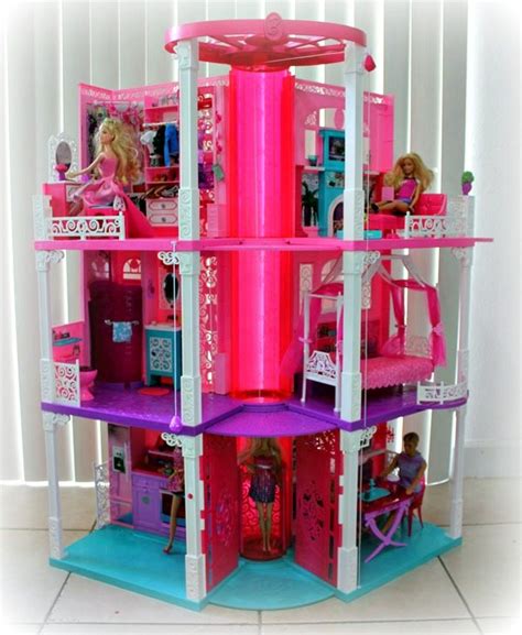 barbie has new digs and we have the scoop