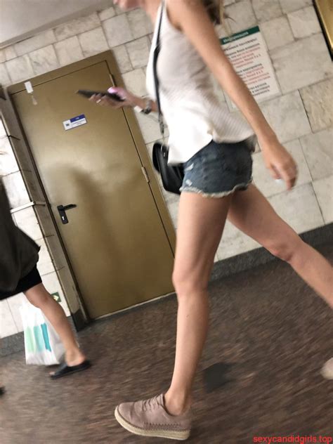 hot long legs in mini shorts subway candid sexy candid girls
