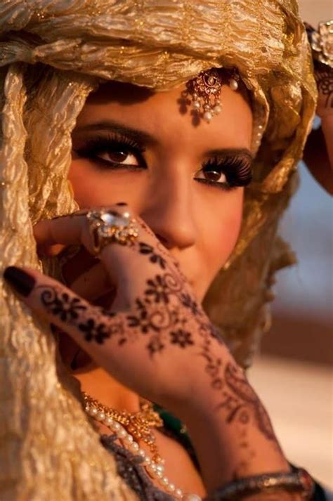 Arabic Beauty Makeup Beautiful Eyes Beautiful People Lovely