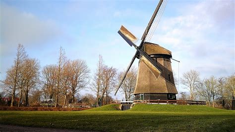 beautiful old dutch windmill build in 1531🌤 the netherlands 2017 justilo vlogs📹 youtube