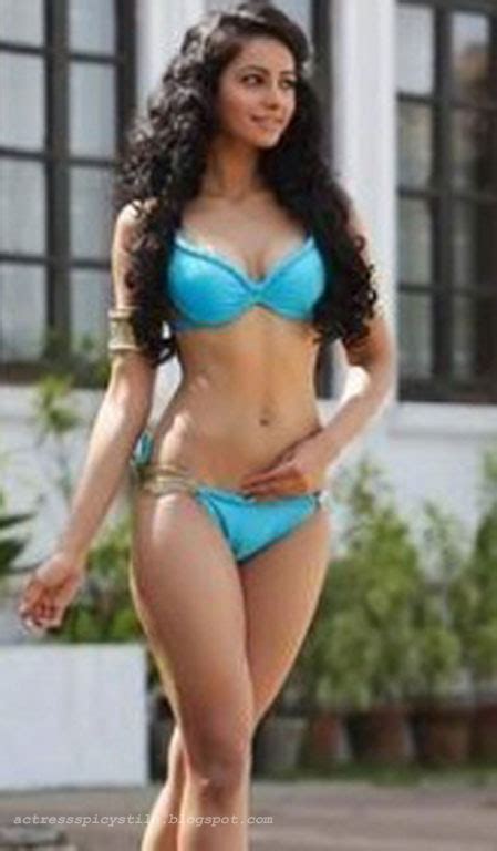 Actress Spicy Stills Actress Hot Bikini Actress Hot Stills Rakul Preet