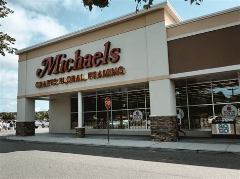 leaked memo michaels executives refuse  close stores   employees