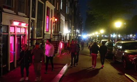 20 Amsterdam Red Light District Etiquette Rules You Should Never