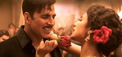 gold review akshay kumars bengali accent is the real hero of the film