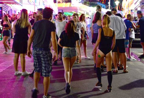 drinkers are ignoring the new magaluf bans brought in after girl gave head to 24 men metro news