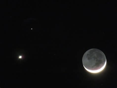 My Best Shot Of The Moon Mars And Venus Conjunction Space