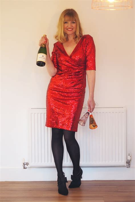 my last minute christmas party outfit in a satin blouse and 6 moreinspirational blogger looks
