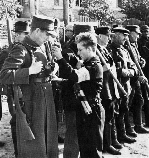 The Volkssturm Last Ditch Militia Of The Third Reich