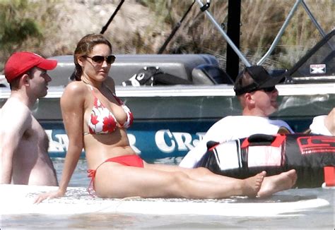 Kelly Brook Bikini Candids In France Porn Pictures Xxx Photos Sex