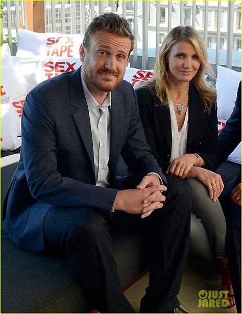 cameron diaz makes fabulous trio with jason segel and rob lowe at sex tape barcelona photo call