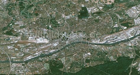 satellitenbild frankfurt  main senkrechtluftbild gesamtuebersicht mit stadtplan aehnlicher