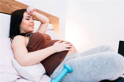 ibu hamil  berkeringat alodokter