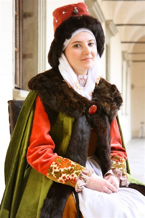 Polish Renaissance Dress Inspired By Ein Polnische Matron