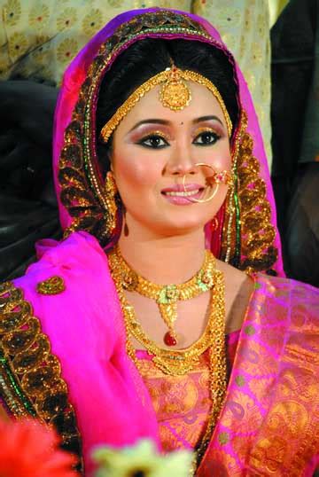 Bangladeshi Actress Model Singer Picture Farhana Mili