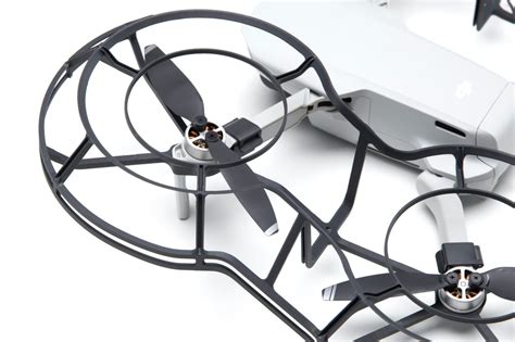 kompaktniyat dron dji mavic mini tezhi  grama  struva