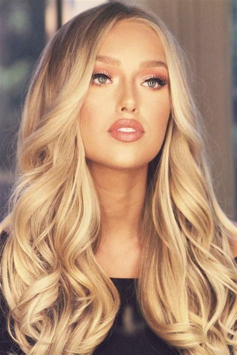 all over honey blonde coloring blondehair honeyblonde ️ want to pull