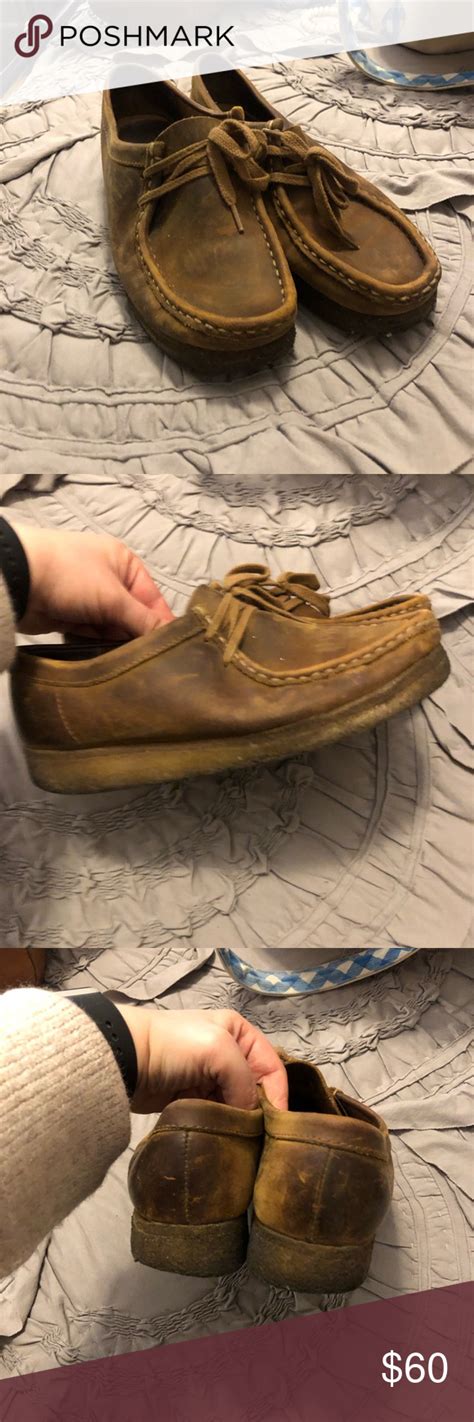 clarks wallabees  worn wallabees  leather   great   soles  held