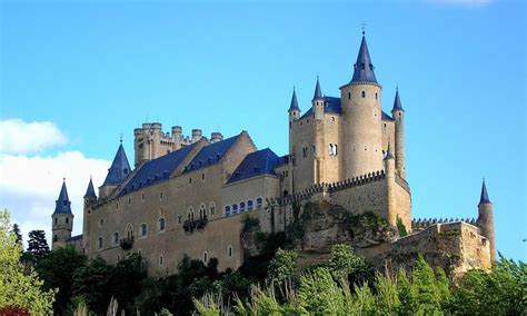 castillos medievales en espana  tienes  visitar geoviajeroscom