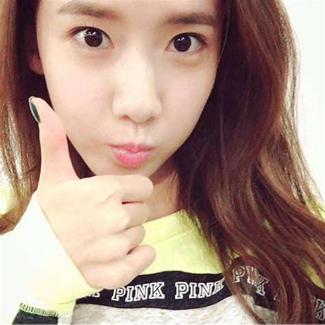 Snsd Yoona Cheers On Exam Takers With Her Adorable Selfie Wonderful