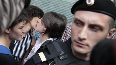 russian parliament passes anti gay bill in 434 0