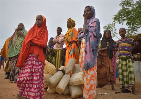 somali refugees  dadaab   rock   hard place  kenya  trumps refugee ban