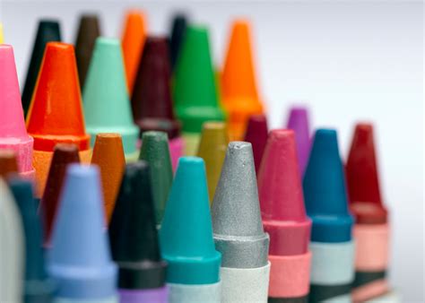 identifying crayola crayon color names   close  impossible