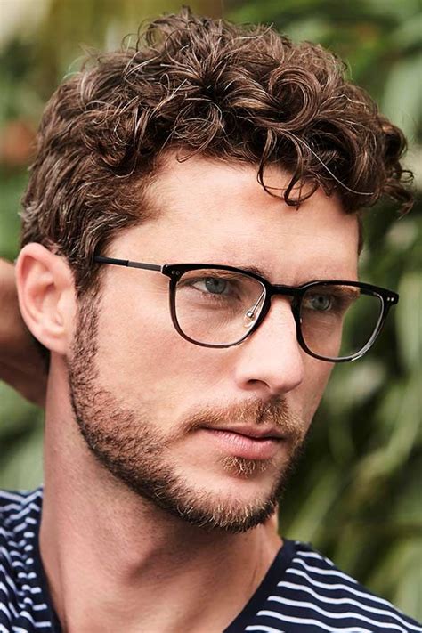 short curly hairstyles  men    crazy curls  trend