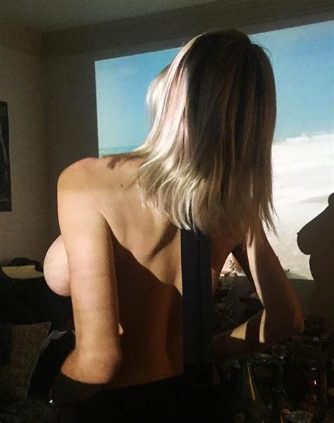 Caroline Vreeland Nude Leaked Pics Scandal Planet