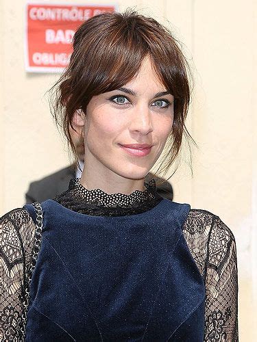 alexa chung reveals how to do her perfect eyeliner