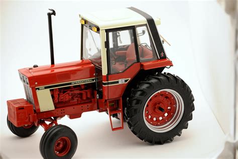 international harvestor  ih  tractor cab precisi flickr