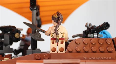 Slashgear Lego Jabbassailbarge 14