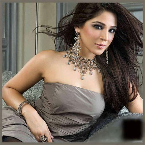 Ayesha Omer 10 Bold Pictures That Will Leave You Stunned