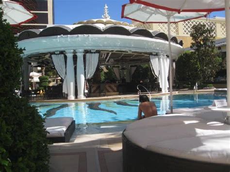 topless pool picture of encore at wynn las vegas las vegas tripadvisor