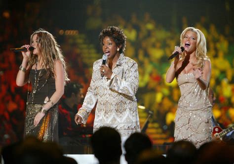 Stages And Pages — All Divas All 80s Vh1 Divas Live 2004