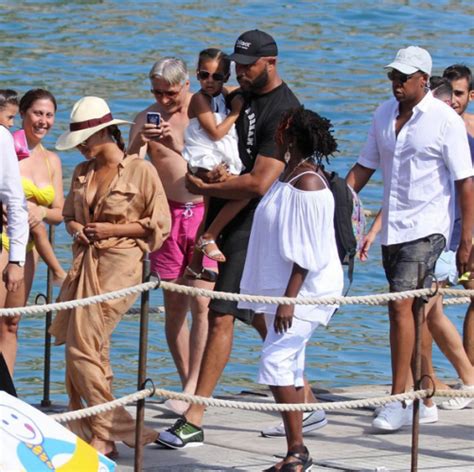 beyonce jay z and blue ivy in italy photos