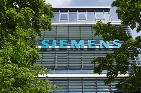 siemens shareholders  receive  siemens energy share    siemens shares power