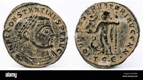 romana antica moneta  rame dellimperatore costantino  magnus foto
