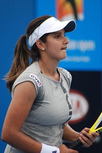 sania mirza so hot tennis star sizzling photo gallery sania mirza pictures all about tollywood