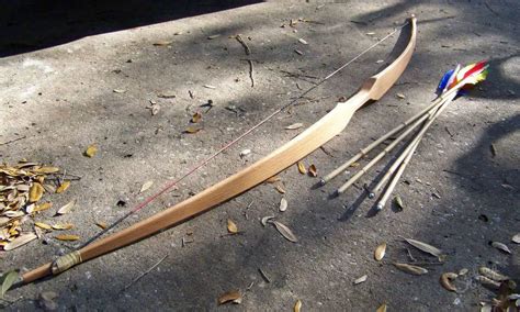 recurve bow   inexpensive  reliable tactical huntr