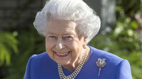 queen elizabeth privileges and perks you never knew about