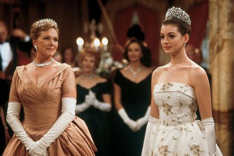 11 Early 2000s Prom Icons From Our Favorite Teen Movies