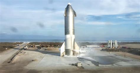 spacex starship rocket sticks landing    time explodes minutes  iloveteslacom