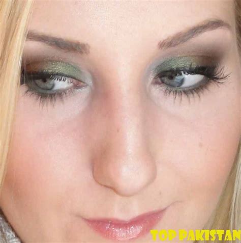 eye makeup tips    makeup   year  woman