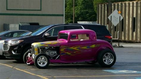 32 Ford Deuce Coupe Hot Rod Award Winning Show Car New