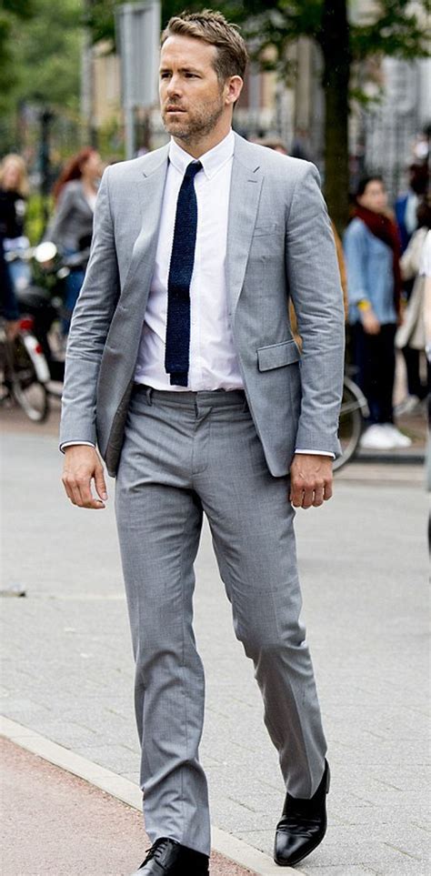Ryan Reynolds Suit From The Hitmans Bodyguard Trendy Leather