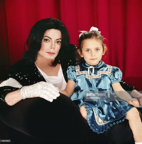 Michael Jackson With His Daughter Paris Age 3 In 2001 Michael