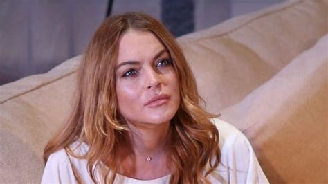 Lindsay Lohan Says She Lost Part Of Finger In Boat Accident Cbc News